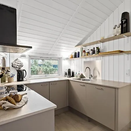 Stunning In Holiday home Dronningmolle