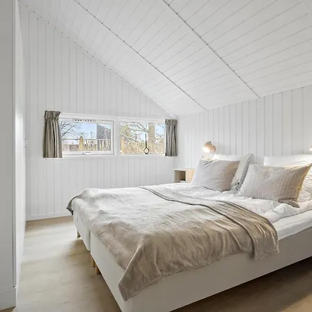 Stunning In Dronningmolle